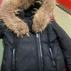 Mackage kids coat 💯 Authentic